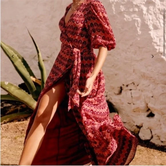 Sezane Calypso Dress - Picture 2 of 6